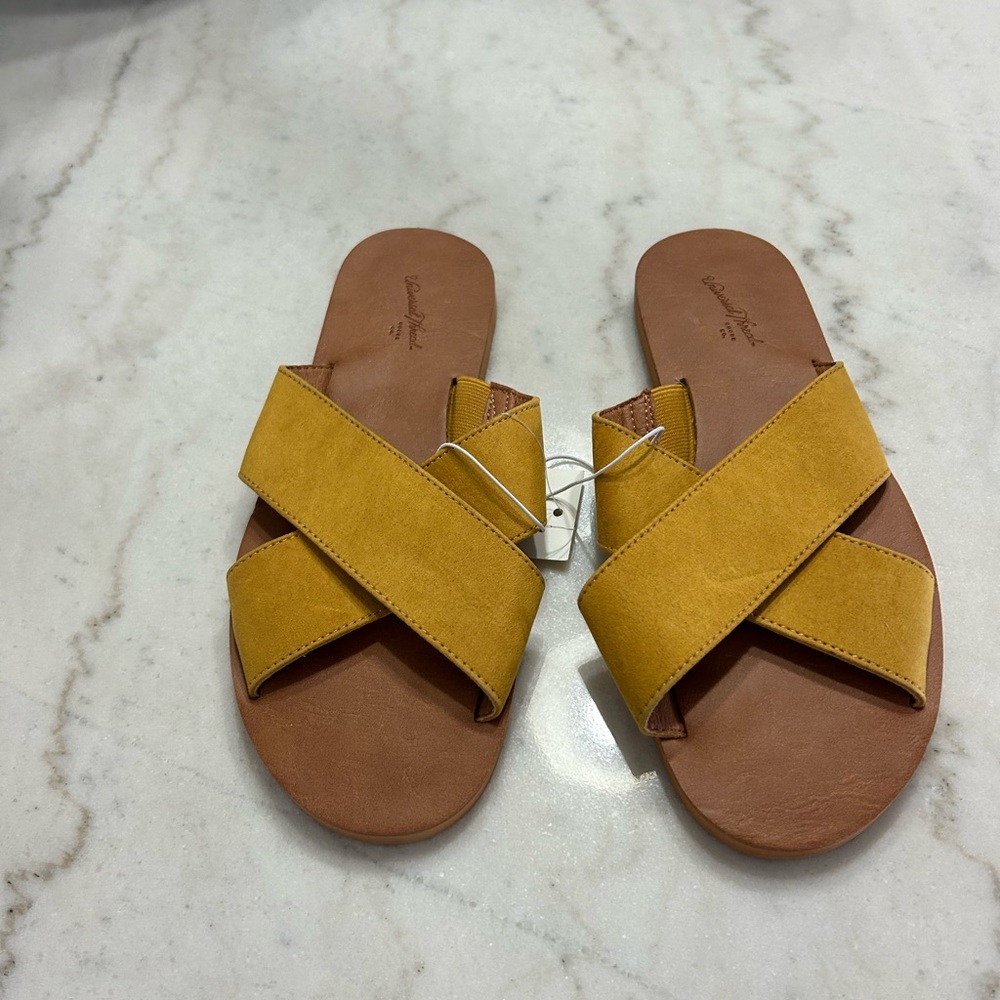 Universal Thread Mustard Yellow Cross Strap Sanda… - image 1